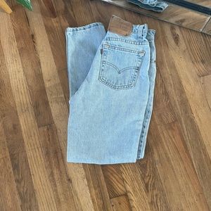 Vintage LEVI’S 521 PETITE Tapered Fit Tapered Leg